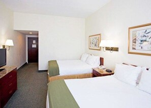 1 bedroom, pillowtop beds, in-room safe, desk - Econo Lodge Wesley Chapel I-75 (Wesley Chapel)