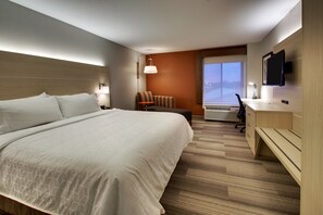 1 kamar tidur, seprai premium, brankas, dan meja kerja