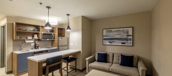 洲际酒店集团坎德伍德套房威奇托西北