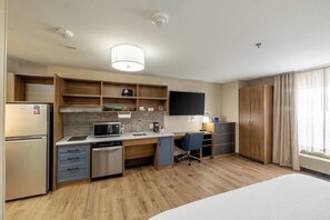 Desk, blackout drapes, iron/ironing board, free WiFi