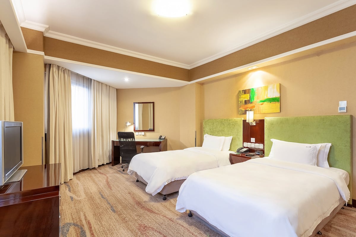 Minibar, in-room safe, desk, blackout drapes