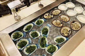 Daily buffet breakfast (CNY 148 per person) - Holiday Inn Shanghai Pudong by IHG (Shanghai)