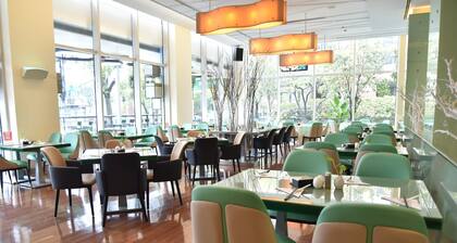 Holiday Inn Shanghai Pudong by IHG