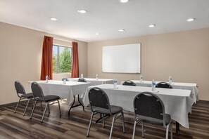 Meeting facility - Baymont by Wyndham Monroe (Monroe)