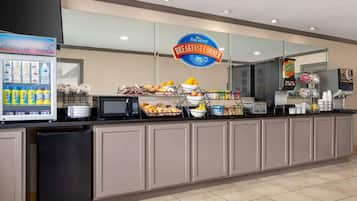 Free daily continental breakfast