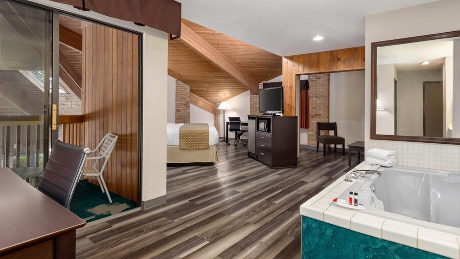 Baymont by Wyndham Monroe