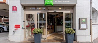 イビス スタイルズ マルセイユ セントル プラド プレイス カステラーヌ