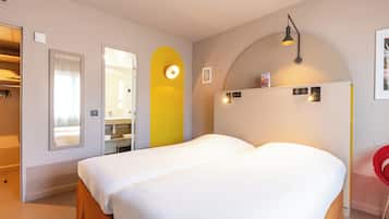 Standard Room, 2 Twin Beds | Premium bedding, pillowtop beds, soundproofing, iron/ironing board