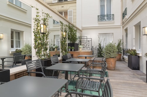 Hotel Elysées Céramic