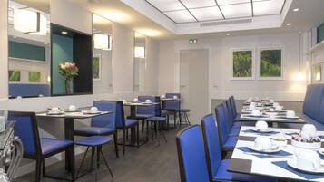 Daily buffet breakfast (EUR 17 per person)