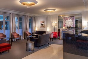 Reception - Hotel Elysées Céramic (Paris)