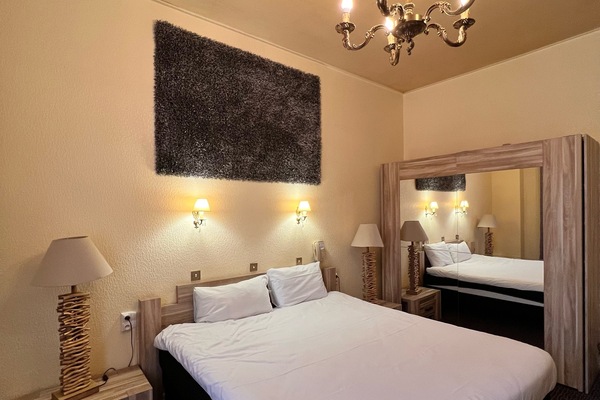 Minibar, individuelt dekorert, individuelt innredet og skrivebord