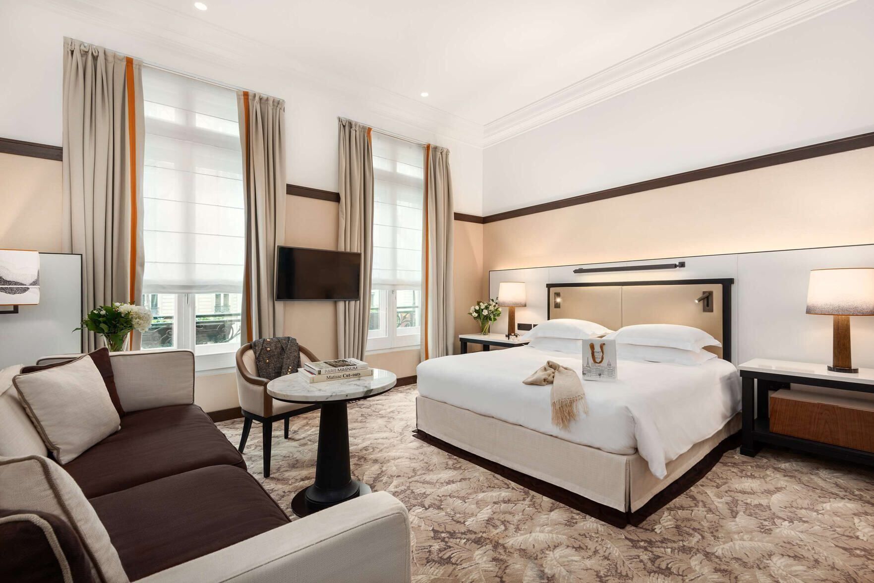 Ropa de cama de alta calidad y minibar 