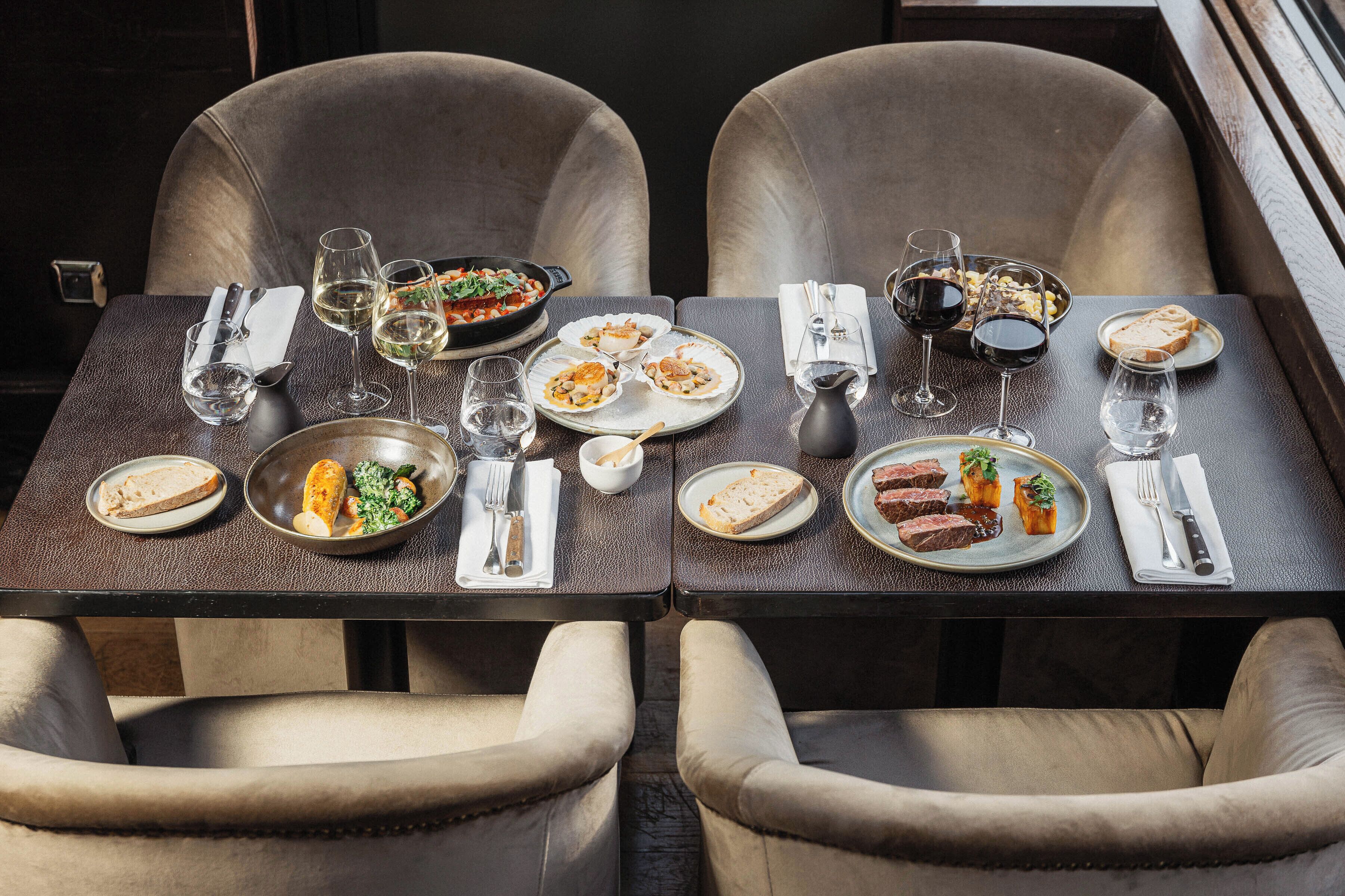 2 restaurants, breakfast, lunch, dinner served; french cuisine