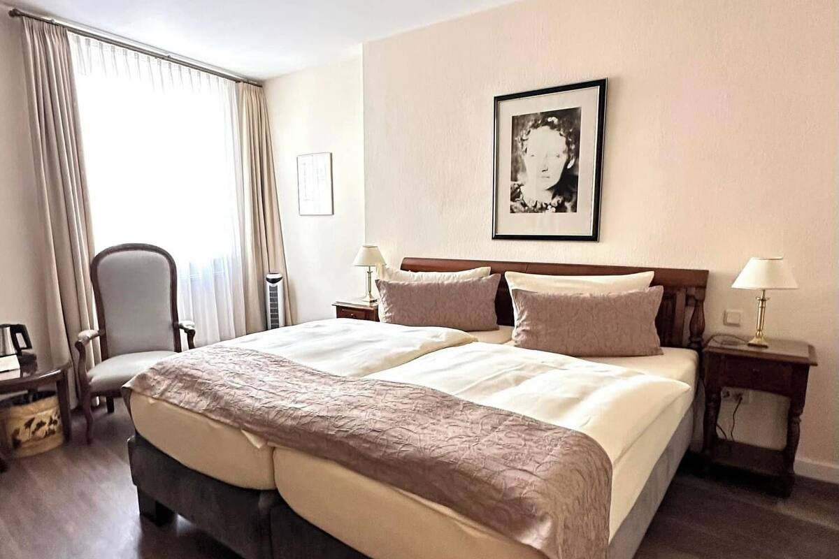 Dobbeltrom | 1 soverom, allergitestet sengetøy og safe på rommet