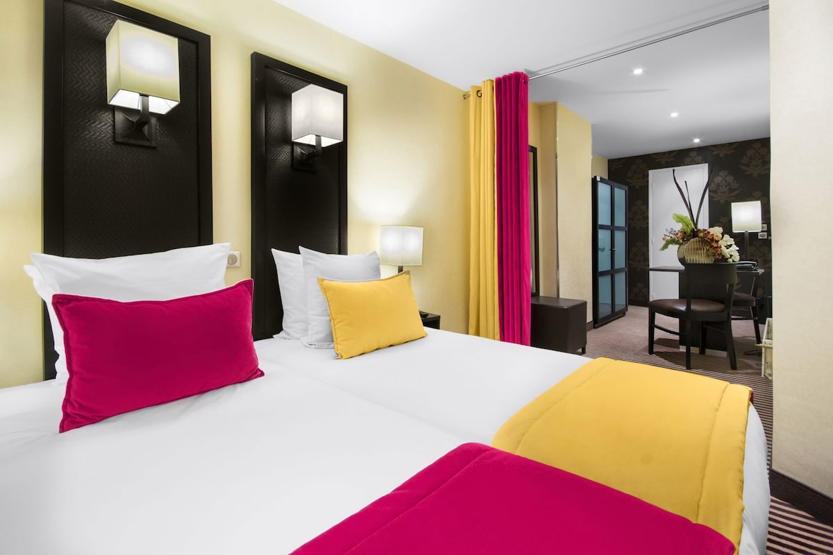 In-room safe, desk, blackout curtains, soundproofing