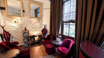 Bar (en la propiedad)