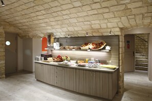 Buffet - Sure Hotel by Best Western Paris Gare du Nord (Paris)