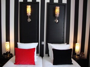 1 bedroom, premium bedding, in-room safe, desk