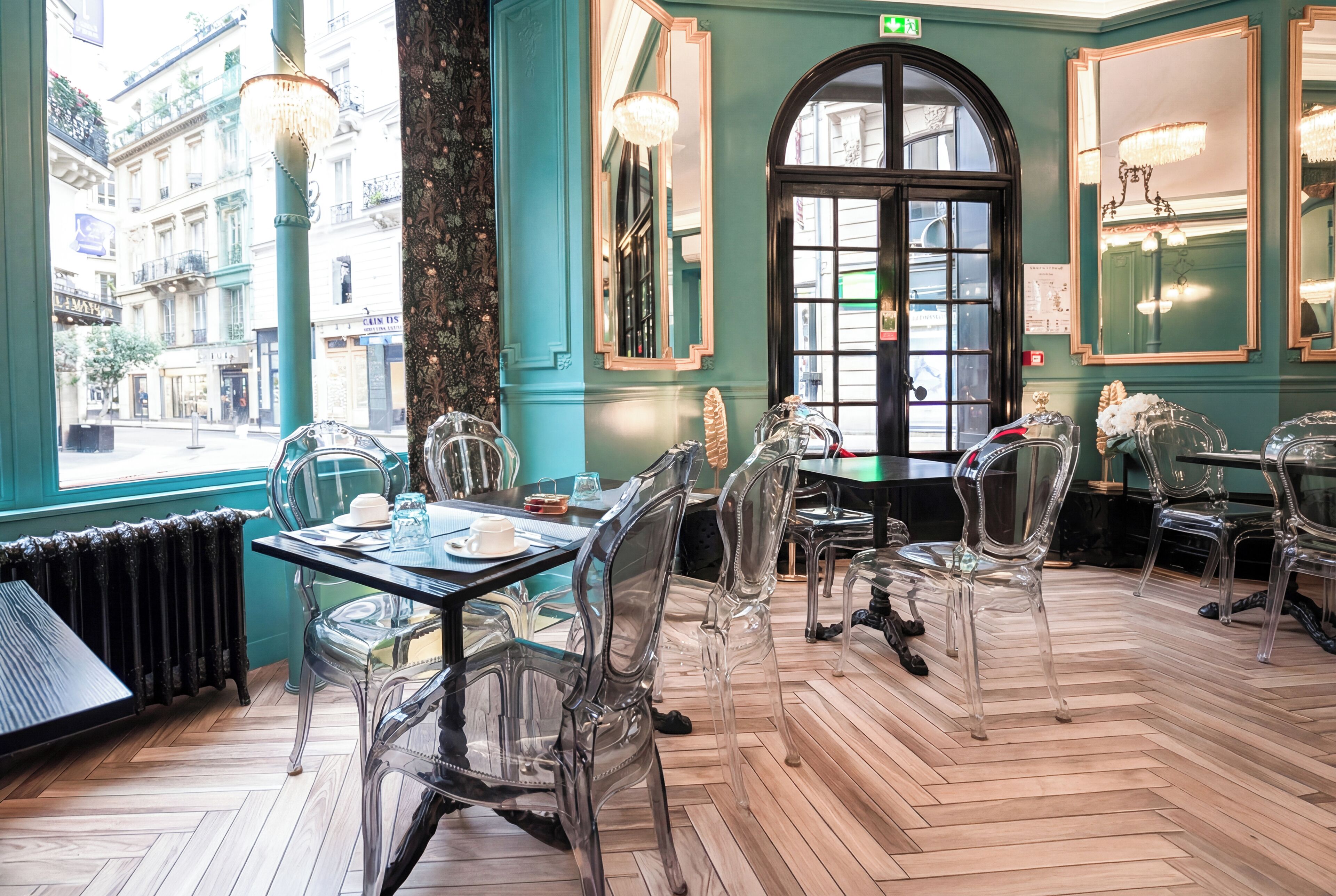 Daily buffet breakfast (EUR 18 per person)