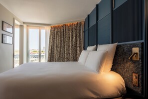 Premium bedding, Select Comfort beds, in-room safe, desk