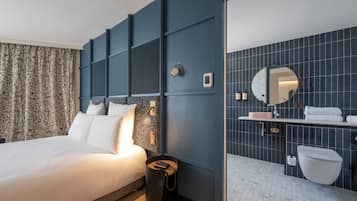 Premium bedding, Select Comfort beds, in-room safe, desk
