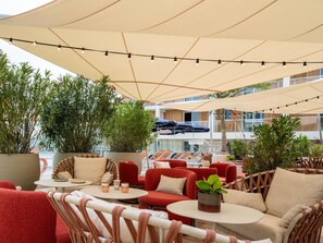 Sesongbasert utendørsbasseng