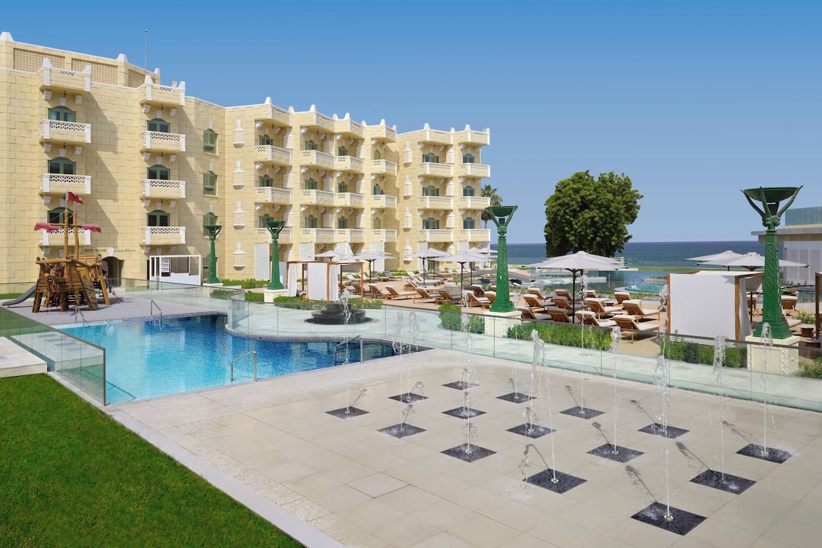 Suite, 1 cama King size | Ropa de cama de alta calidad y minibar