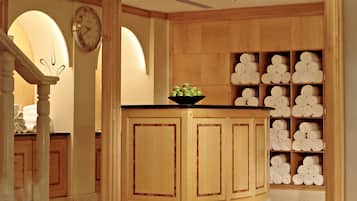 Sauna, steam room, Turkish bath, body treatments, deep-tissue massages