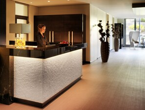 Couples treatment rooms, sauna, hot tub, steam room, body treatments - Hyatt Regency Mainz (Mainz)