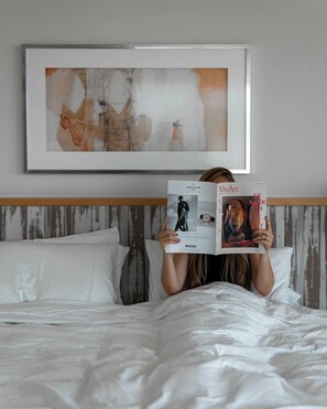 Premium bedding, in-room safe, desk, blackout drapes