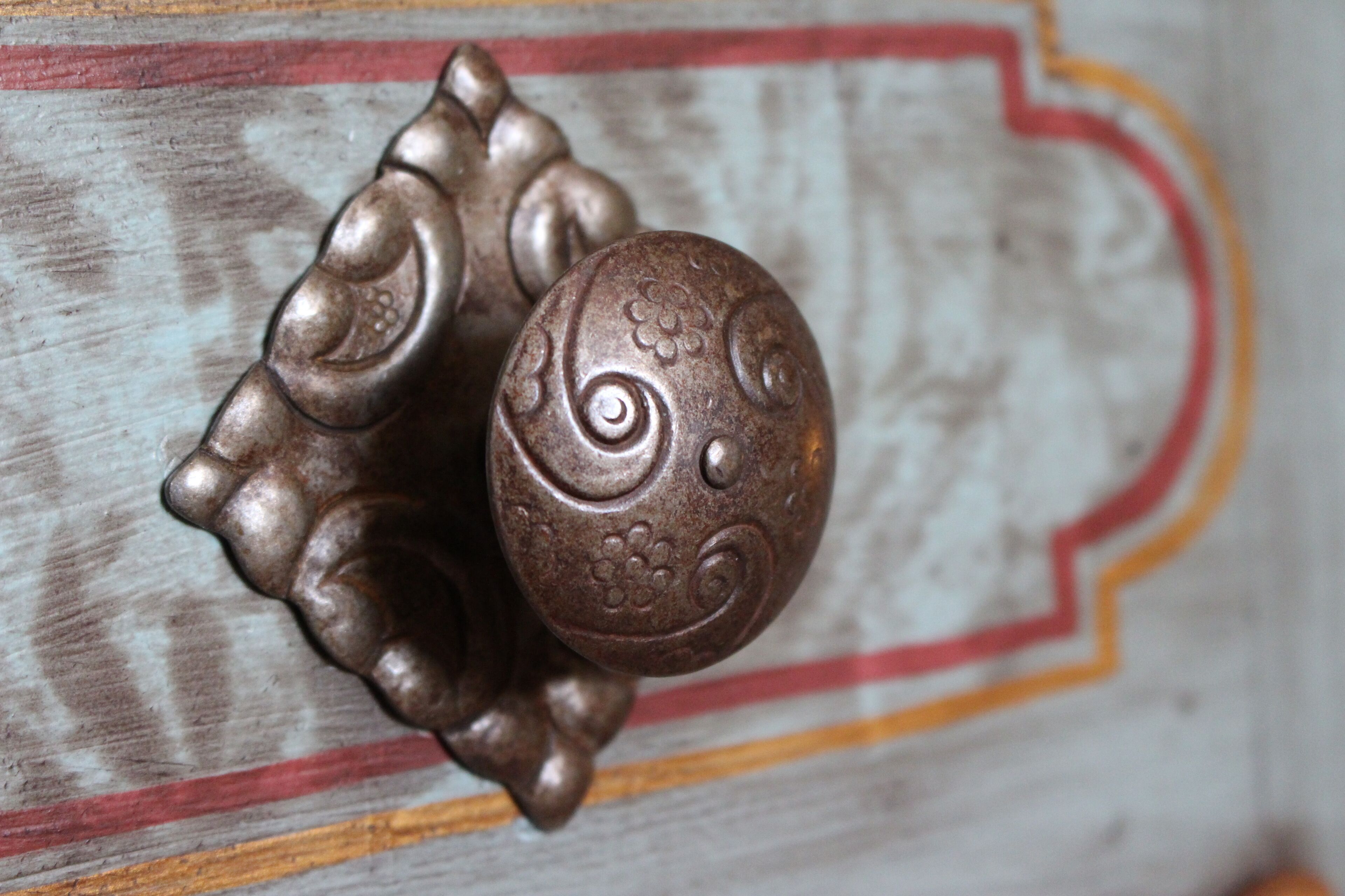 bridal suite "anno 1700" | living area | 26-inch flat-screen tv with satellite channels, tv, pay films