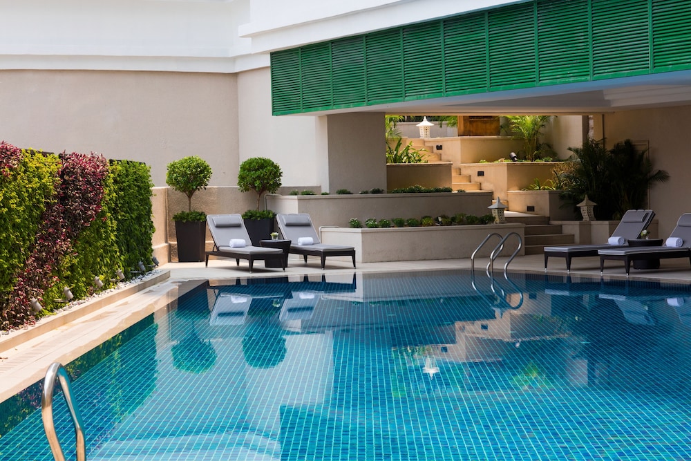 The Ritz-Carlton, Kuala Lumpur by null