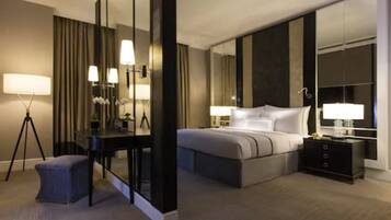 Premium bedding, minibar, in-room safe, desk