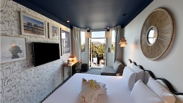 In-room safe, desk, laptop workspace, blackout curtains