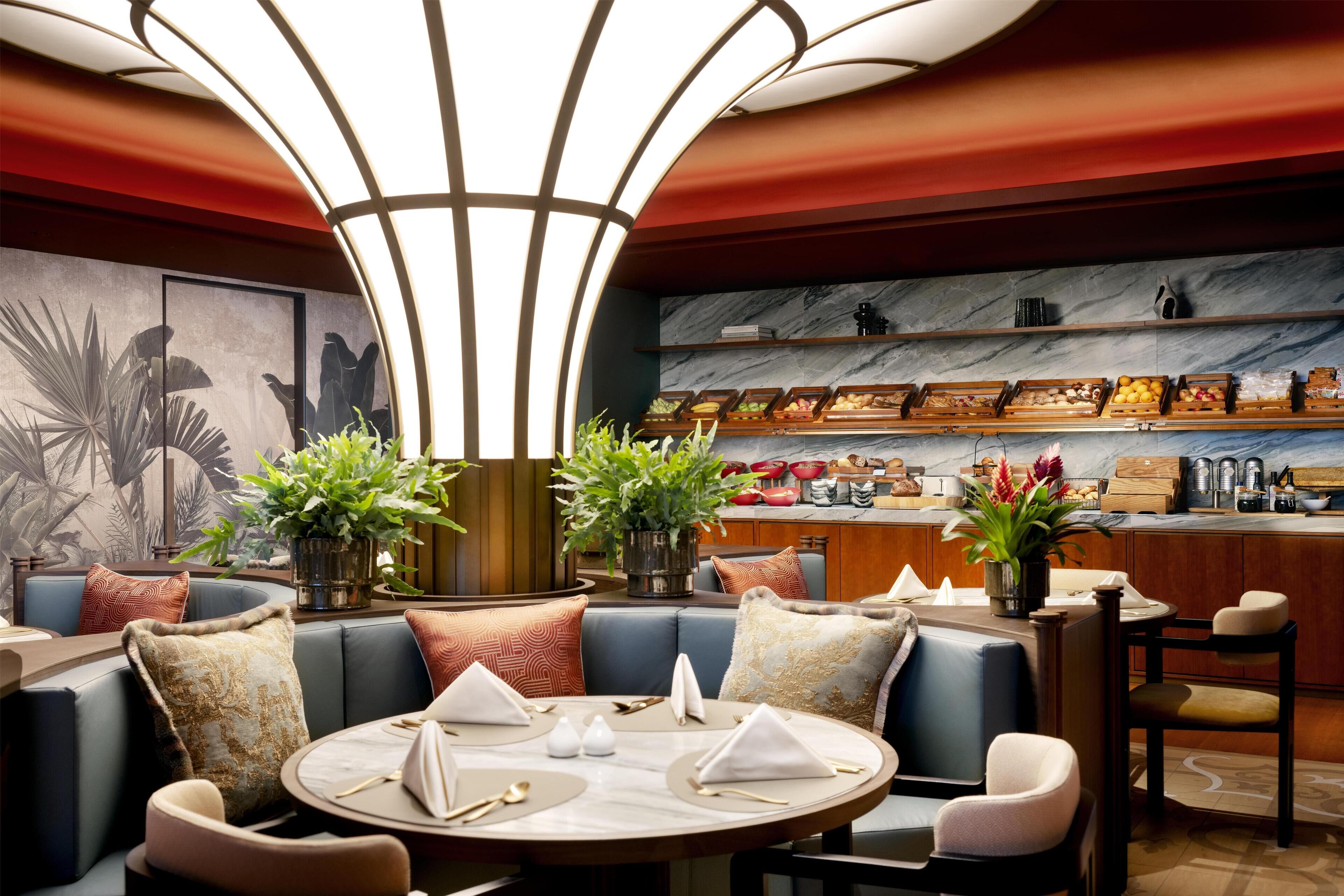 Daily buffet breakfast (EUR 46 per person)