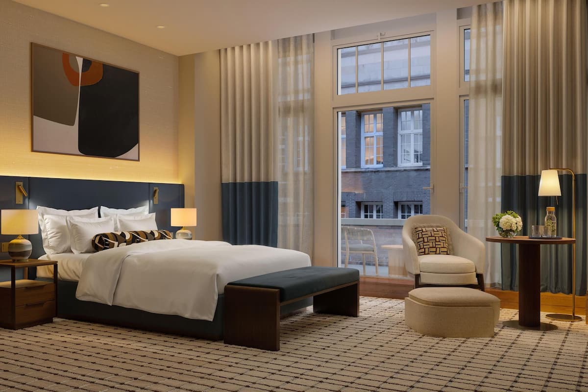 Deluxe-rum - 1 queensize-säng - balkong | Sängtillbehör av högsta kvalitet och minibar