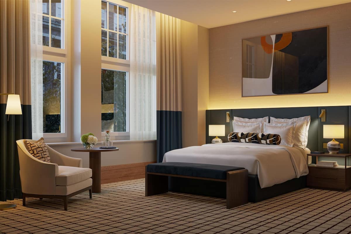 premium bedding, minibar, in-room safe, desk