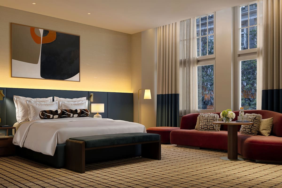 premium bedding, minibar, in-room safe, desk