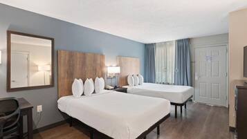 Meja kerja, setrika/meja setrika, Wi-Fi gratis, dan seprai linen