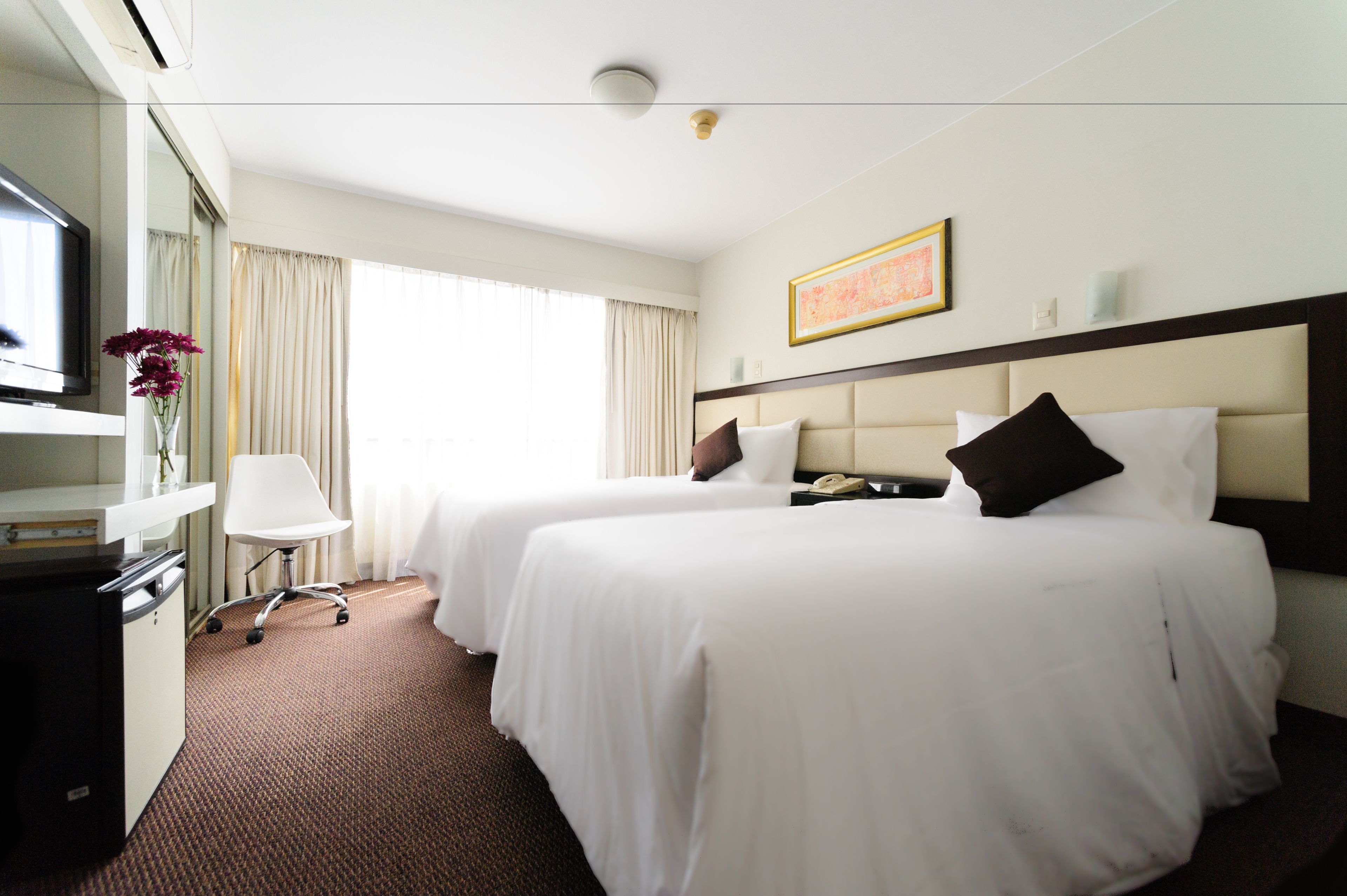 standard room, 2 single beds | premium bedding, down duvets, minibar, in-room safe