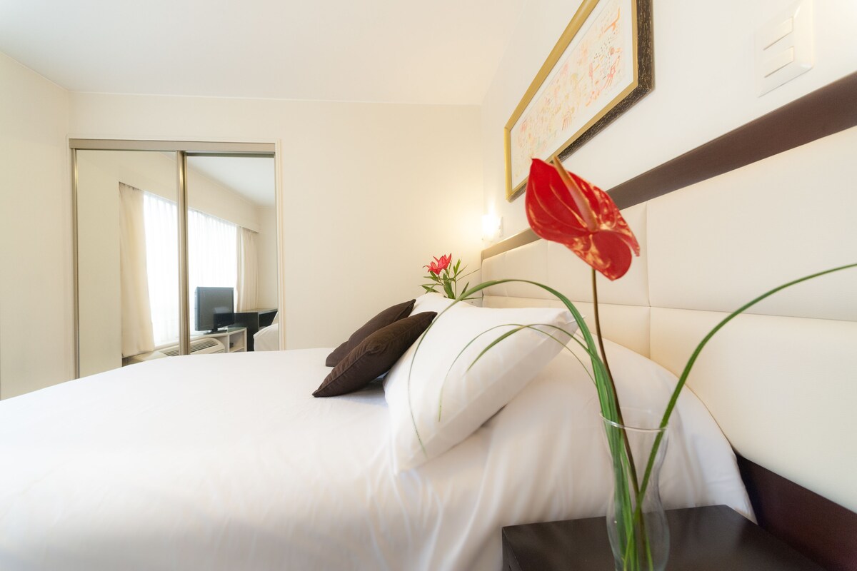 Ropa de cama de alta calidad, edredón y minibar