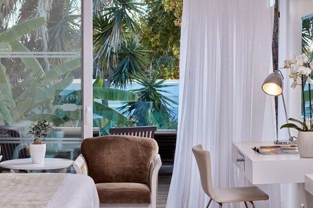 Grecian Bay Hotel - view 3