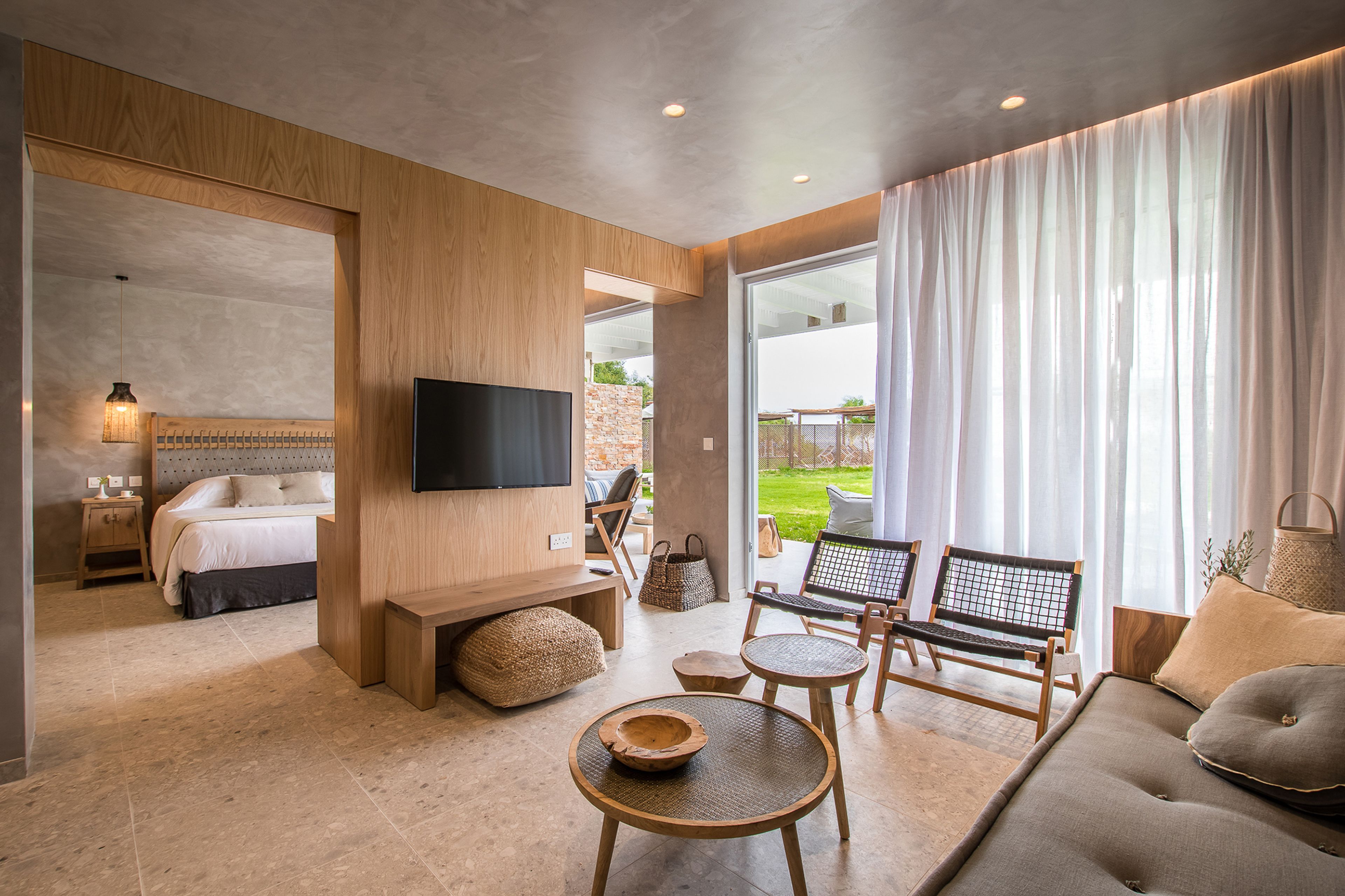 Villa, Beachfront | Living room | TV, table tennis