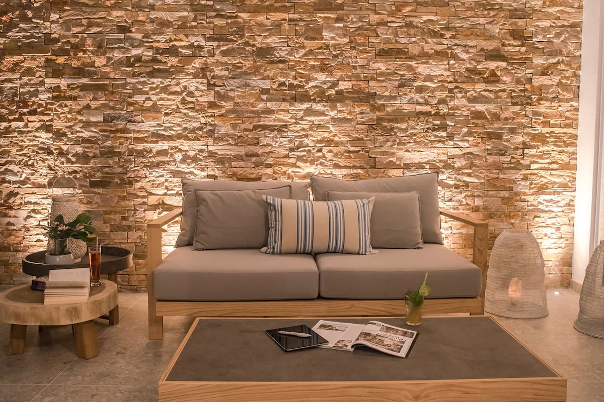 villa, beachfront | terrace/patio