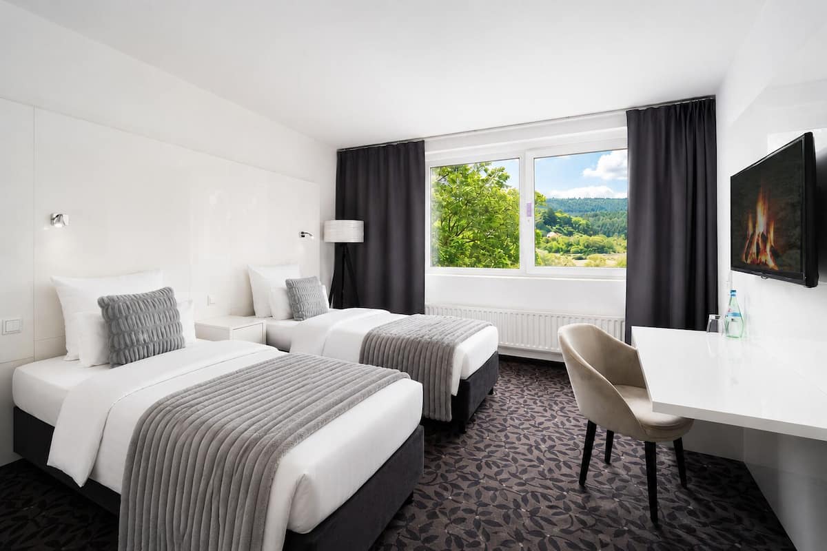 Comfort Twin Room