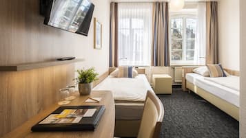 1 bedroom, hypo-allergenic bedding, minibar, in-room safe