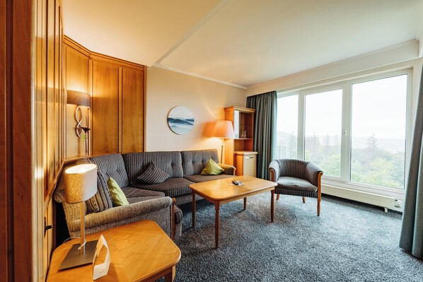 Panoramic Studio, 1 Bedroom, Balcony | Living area