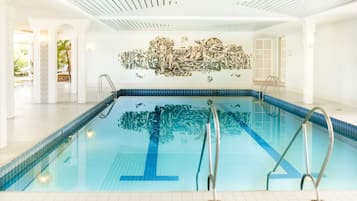 Innenpool, Liegestühle