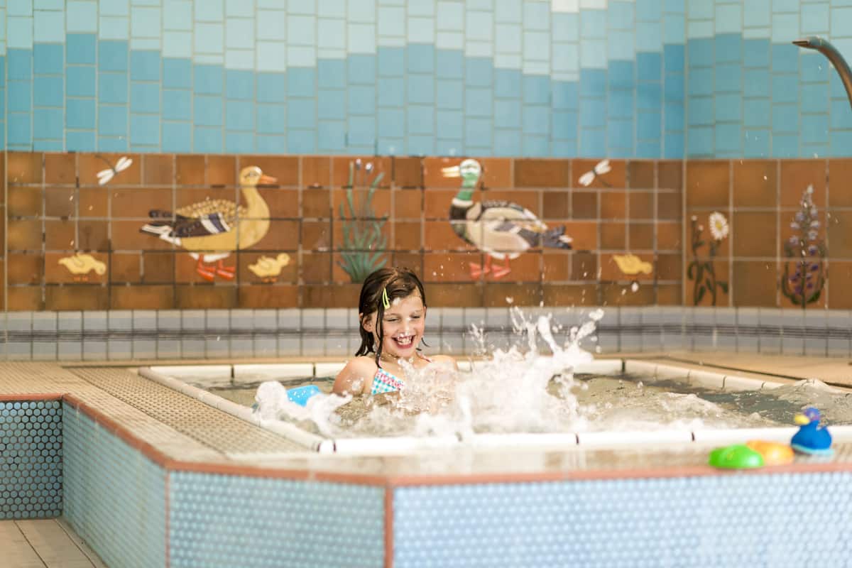 indoor pool, pool loungers